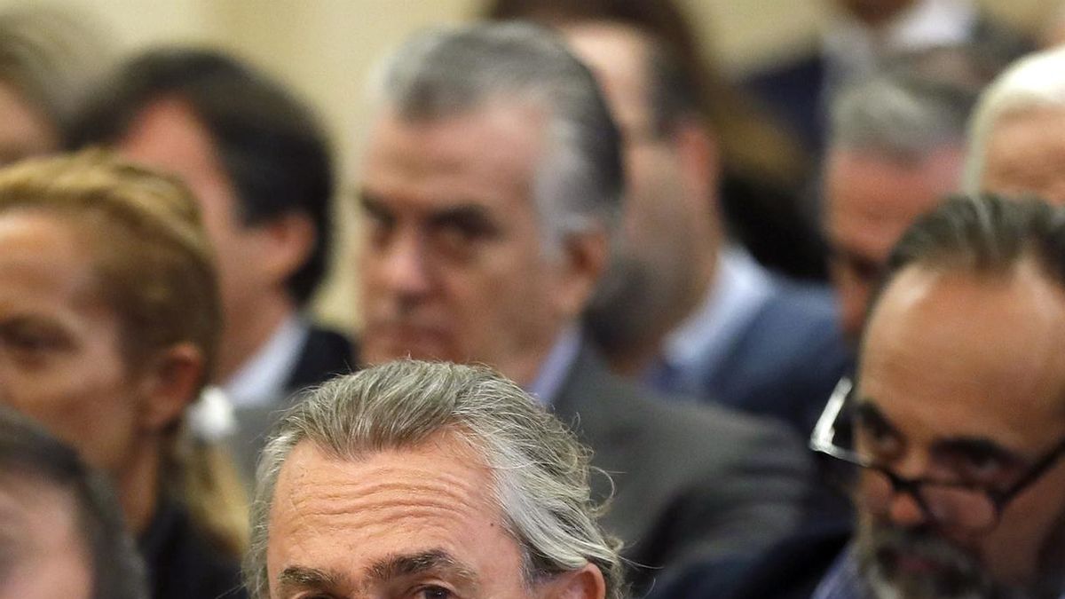 La comisión sobre la 'caja b' del PP cita en febrero a Francisco Correa y al cerebro financiero de la 'Gürtel'