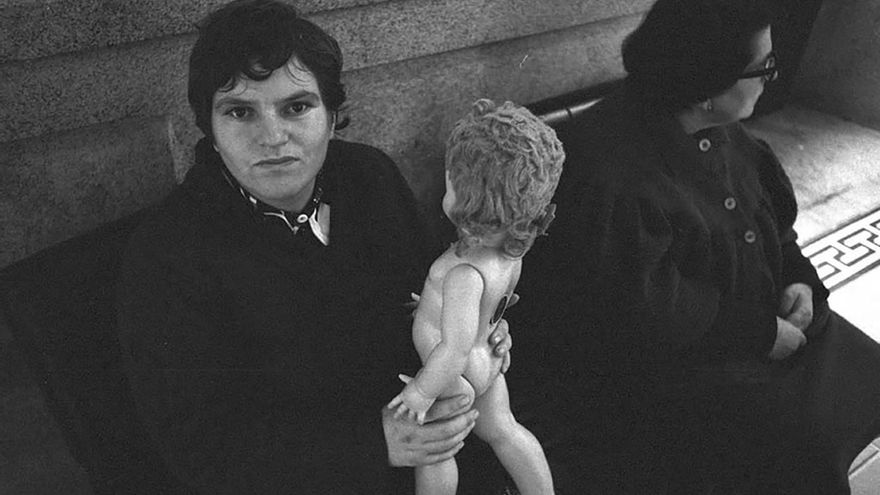 Muere Anna Turbau, la fotógrafa catalana que retrató la otra cara de la Transición en Galicia