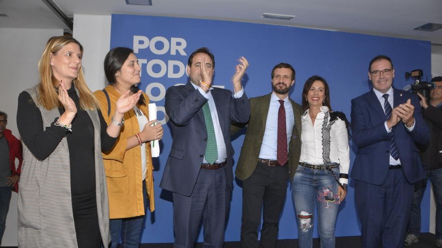 El PP, ante la exhumación de Franco: "¿Pasado o Presente? Futuro"