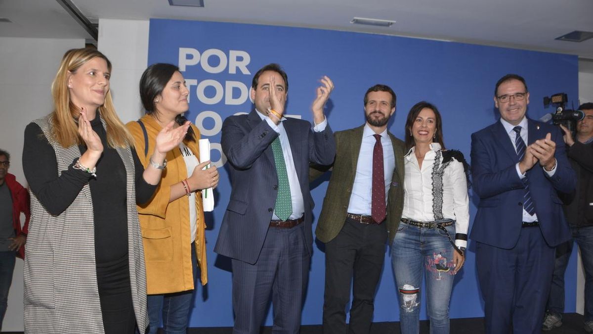 El PP, ante la exhumación de Franco: "¿Pasado o Presente? Futuro"