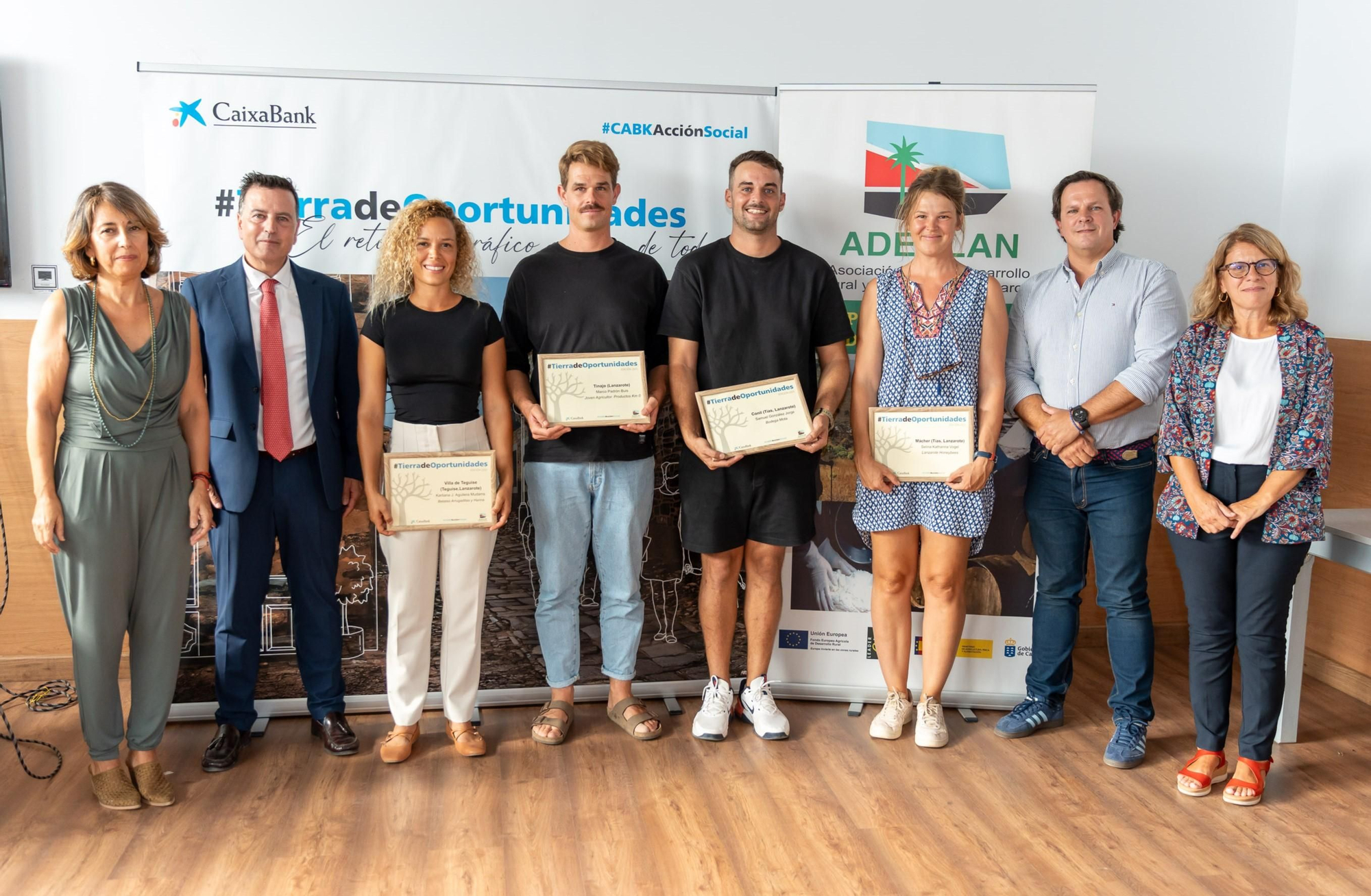 CaixaBank y Aderlan reconocen cuatro iniciativas emprendedoras en el programa ‘Tierra de oportunidades’.