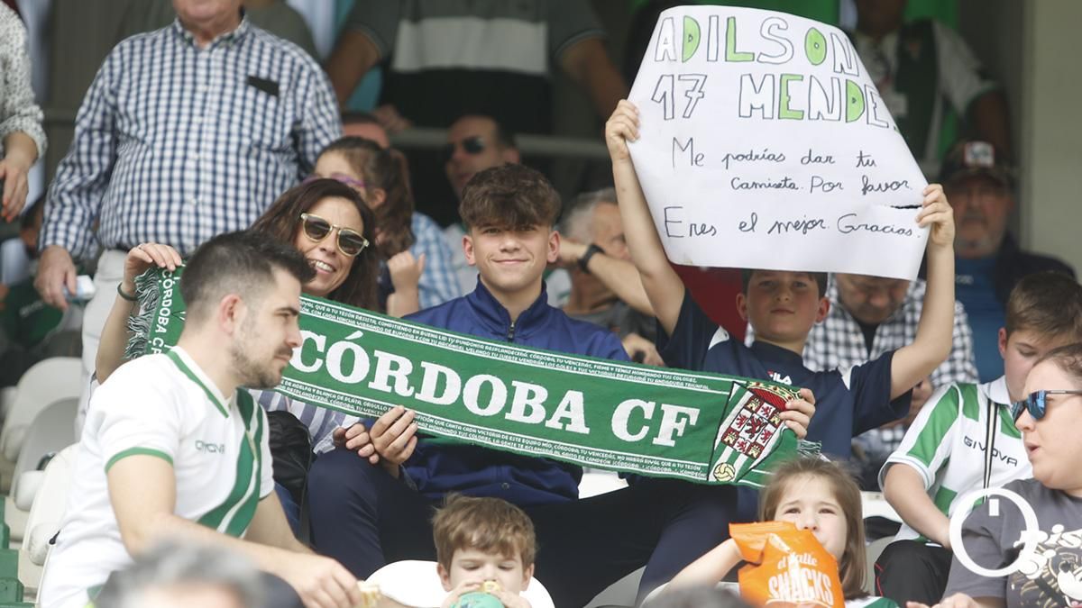 Grada Blanquiverde del Córdoba CF - San Fernando CD