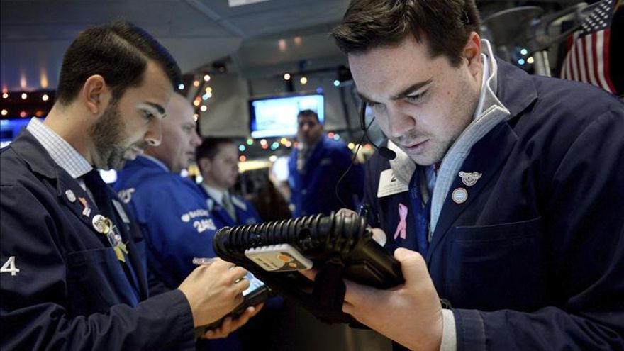 Wall Street sube en la apertura, un 0,22 por ciento en el Dow Jones