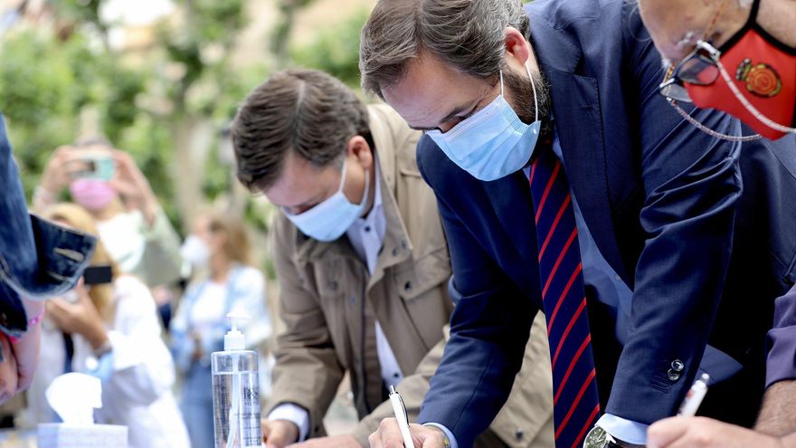 El líder del PP castellanomanchego habla de Cospedal: pide respetar la presunción de inocencia tras su imputación