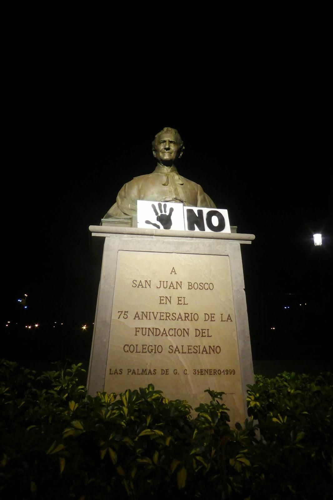 Estatuas contra el petróleo.