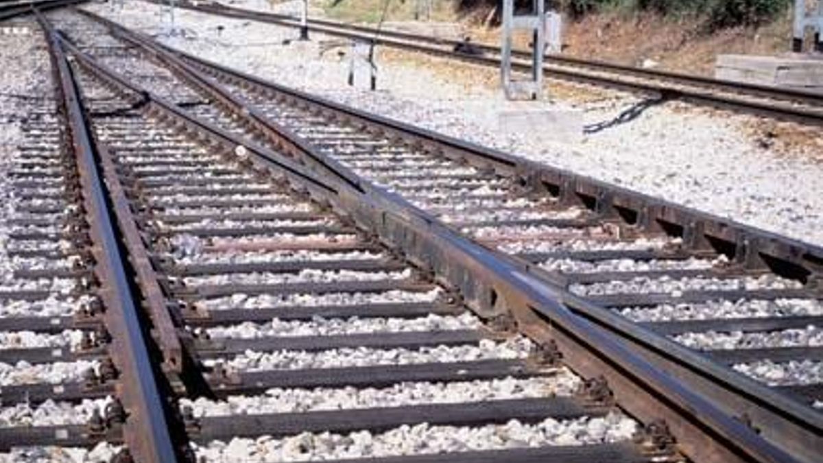 De Valencia de Alcántara a Marvão a pie para exigir 'un tren digno' entre España y Portugal