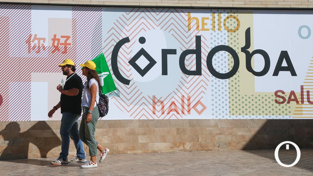 Concentración del sector agrario ante los ministros de la Unión Europea en la Puerta del Puente