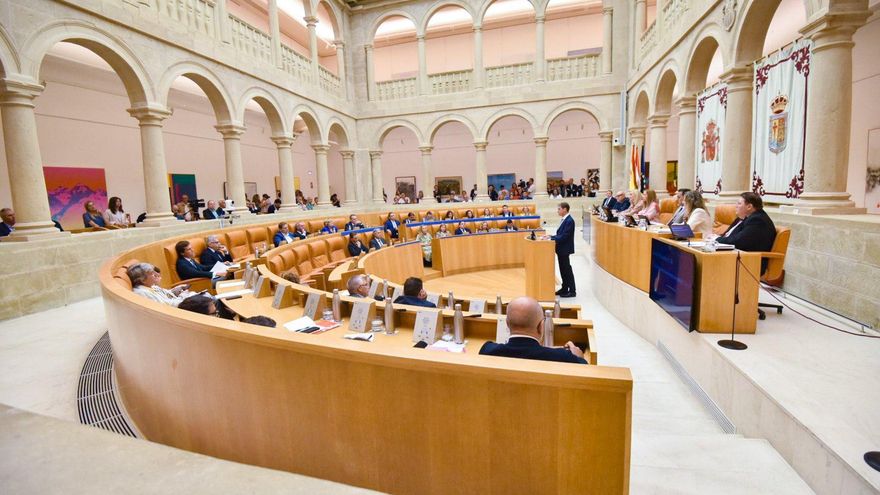 Acusaciones de odio y xenofobia y exigencias de que se cumpla Ley: los menores migrantes no acompañados en el debate parlamentario