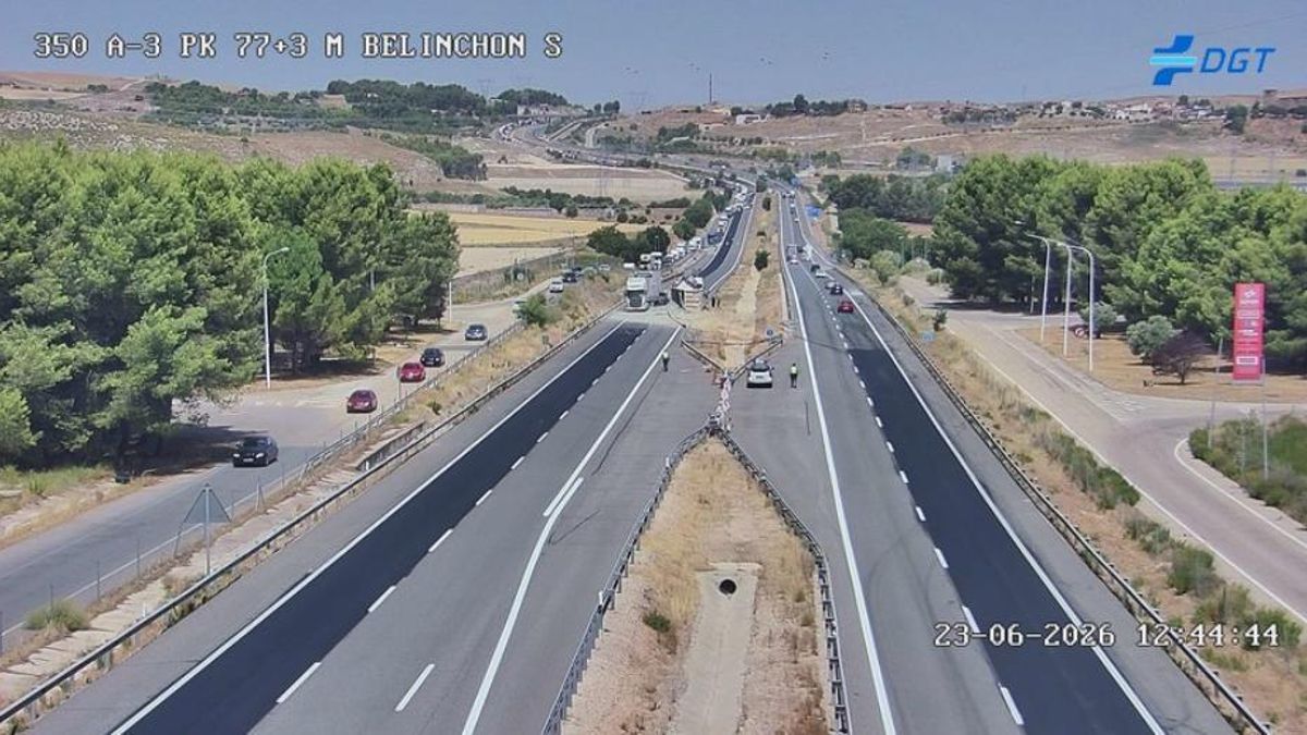 El vuelco de un tráiler en la A-3 a su paso por la provincia de Cuenca provoca cortes en dirección Madrid