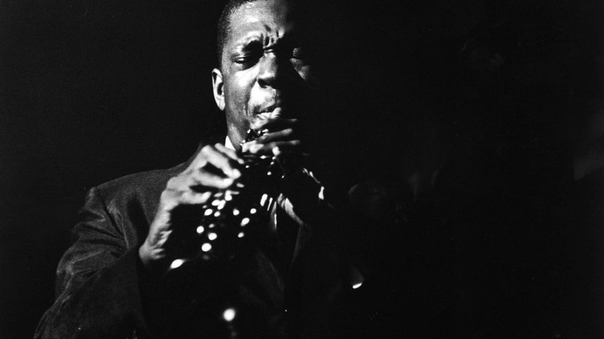 Qué revelan las grabaciones secretas de John Coltrane sobre el gran transgresor del jazz