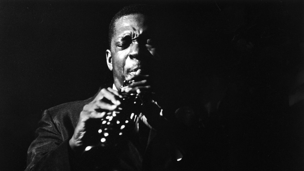 Qué revelan las grabaciones secretas de John Coltrane sobre el gran transgresor del jazz