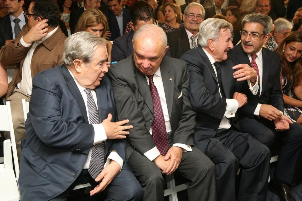 Saavedra, Fernández, Hermoso y Rodríguez en la toma de posesión de Clavijo (ALEJANDRO RAMOS)