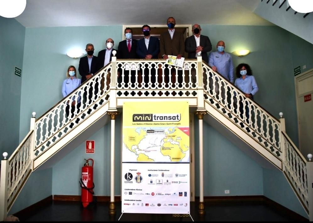 Imagen tras la presentación.
