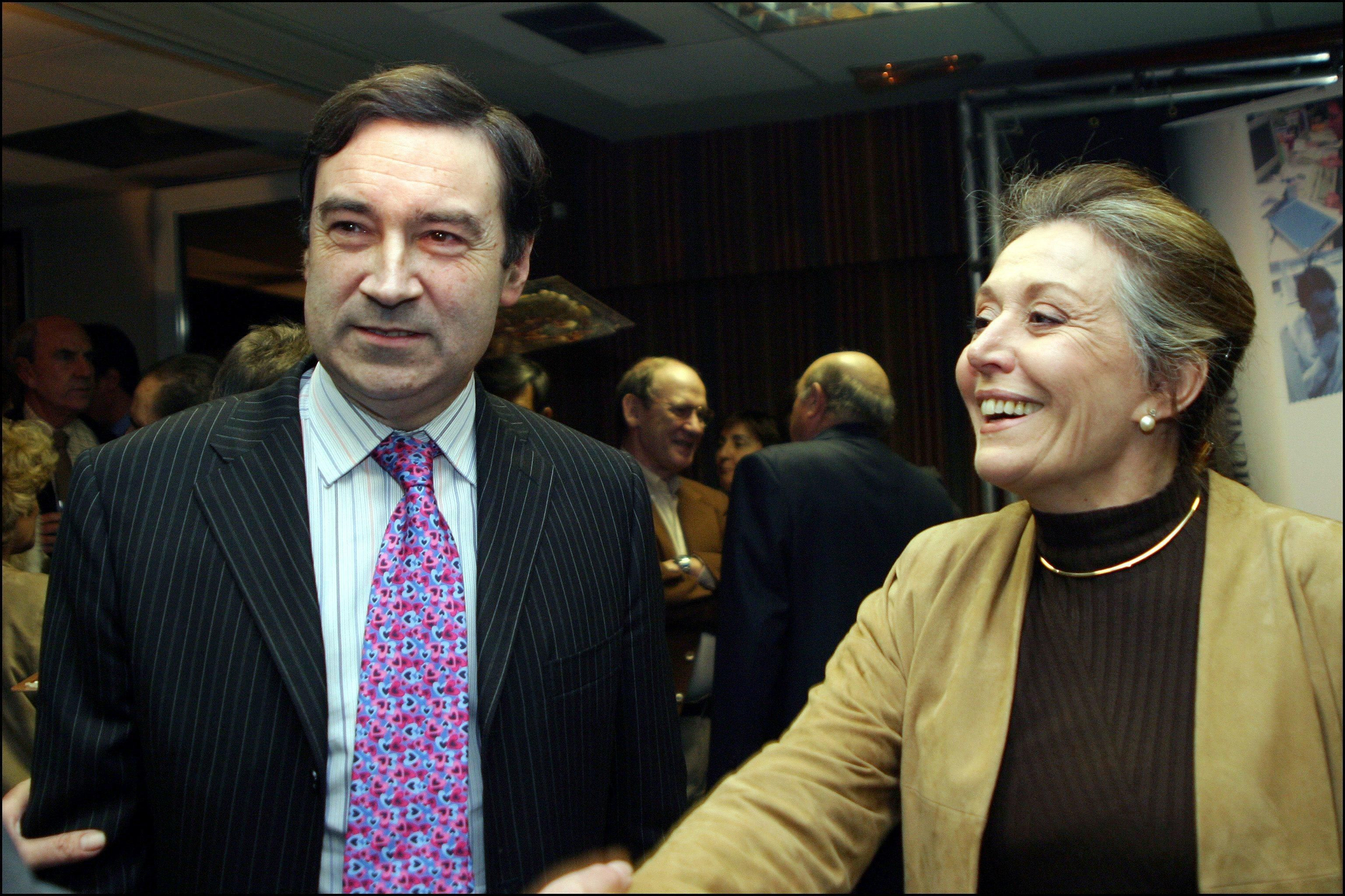El periodista Pedro J. Ramírez  junto a la periodista Rosa María Mateo durante el 15º aniversario del periódico El Mundo (25 de marzo 2004)