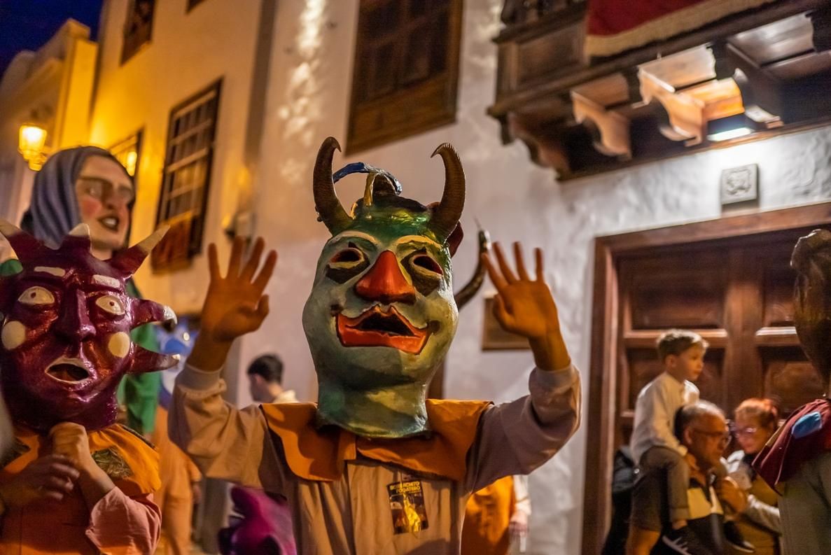 Participantes en la 'Proclama de Danzas'.