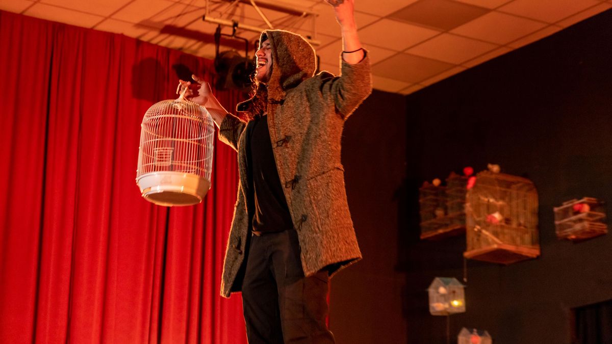 Momento de la representación de  'Cuentos desde la celda'. ACFIPRESS.