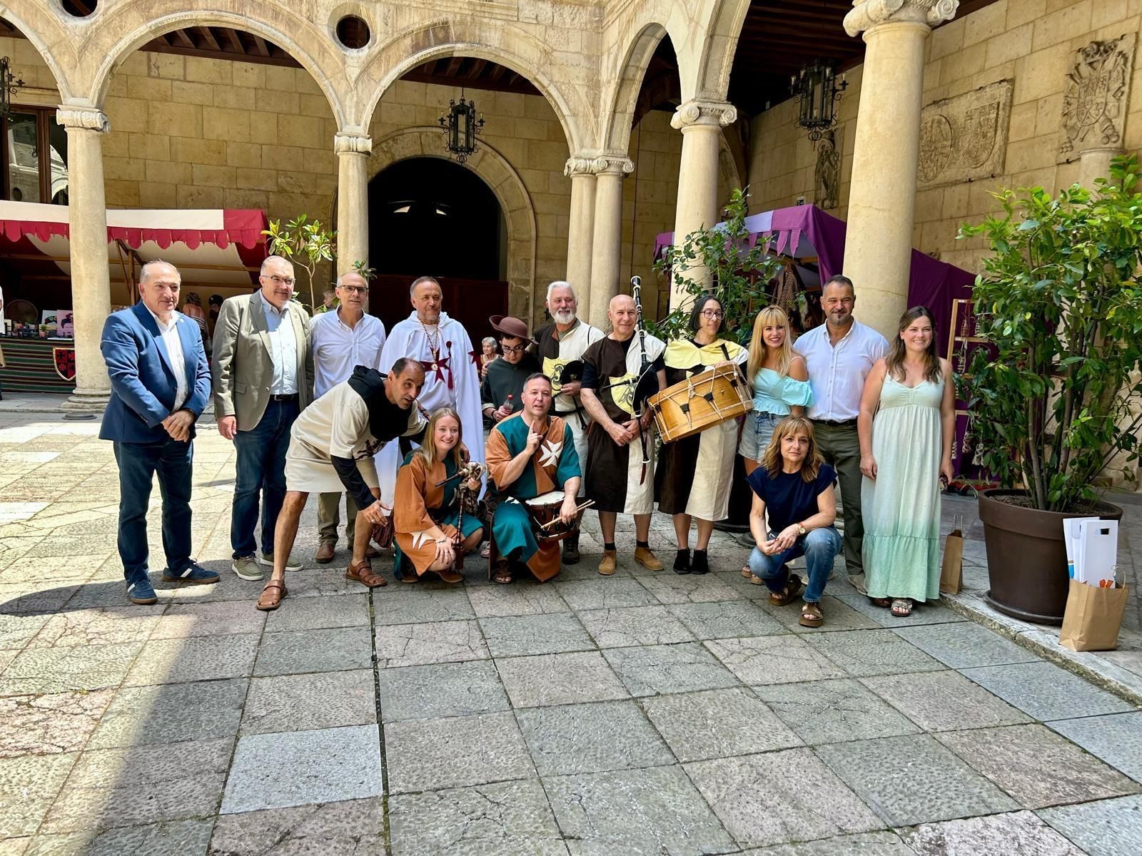 Feria Medieval de los Centros Sociales de la Diputación en el Palacio de los Guzmanes