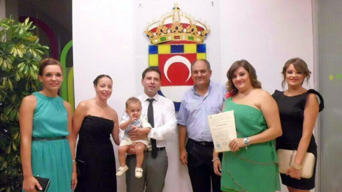 Huétor Tájar celebra el primer bautizo civil del municipio
