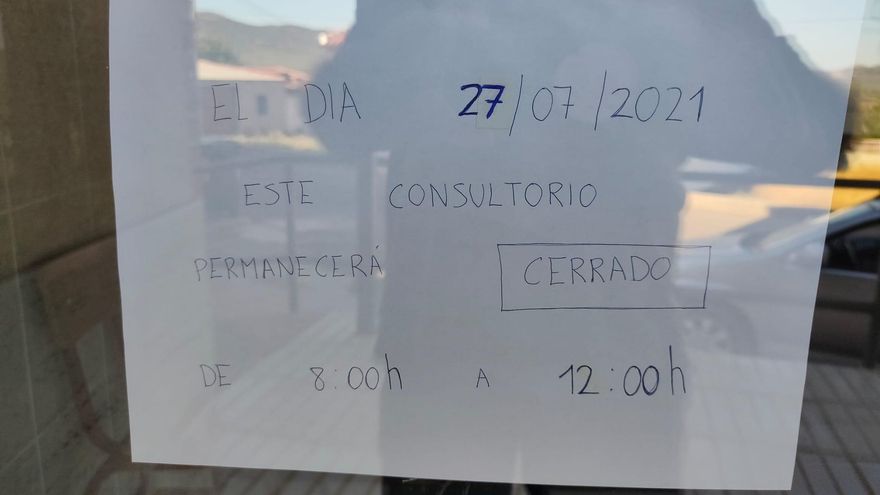 Centro de salud cerrado en Cabezarrubias del Puerto