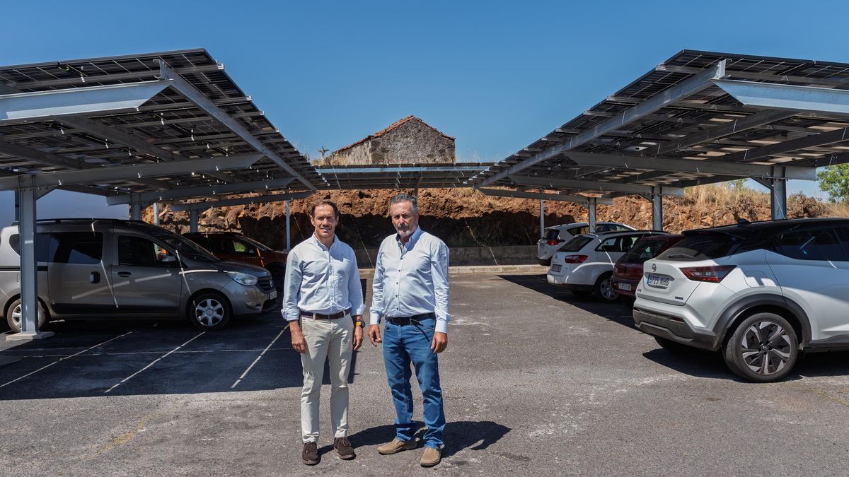 Transición instala en una marquesina una planta fotovoltaica para  autoconsumo  del Centro de Mayores de Puntagorda