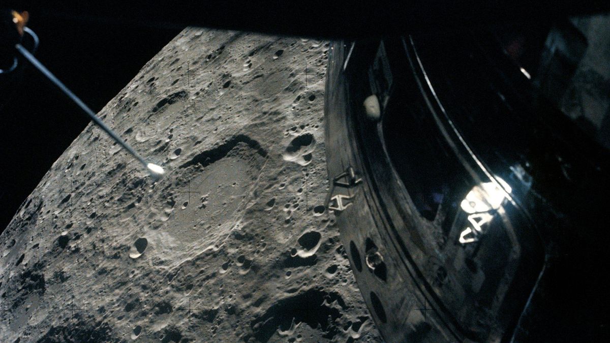 Los astronautas de Artemisa II ya son los humanos que viajaron más lejos y se dirigen al lado oculto de la Luna