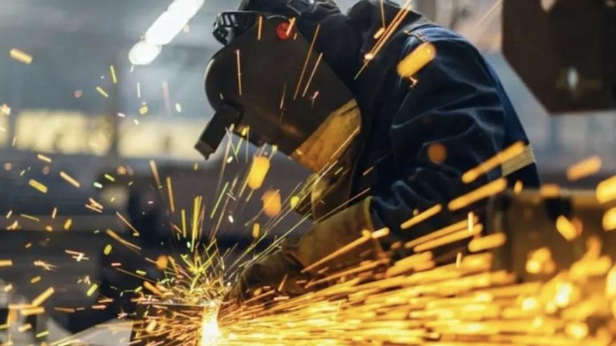 La caída del empleo formal se prolonga tras la reforma laboral y suma 160.000 puestos perdidos desde junio de 2025