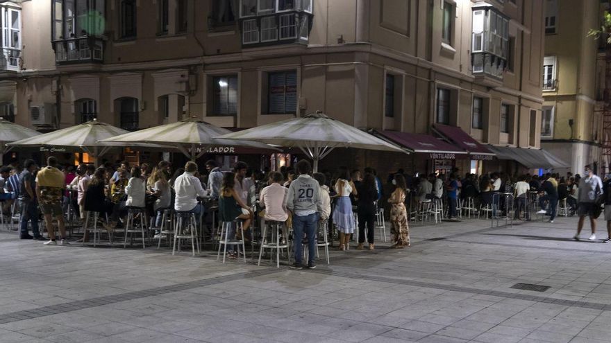 Cantabria no descarta cerrar el ocio nocturno y restringir las reuniones sociales a finales de esta semana