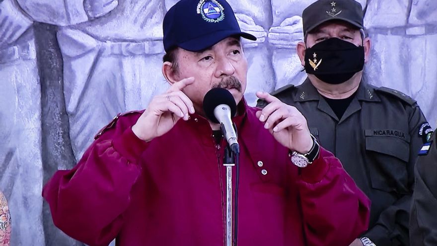 Ortega apoya a Putin, sin reconocer la independencia de los separatistas de Donbás