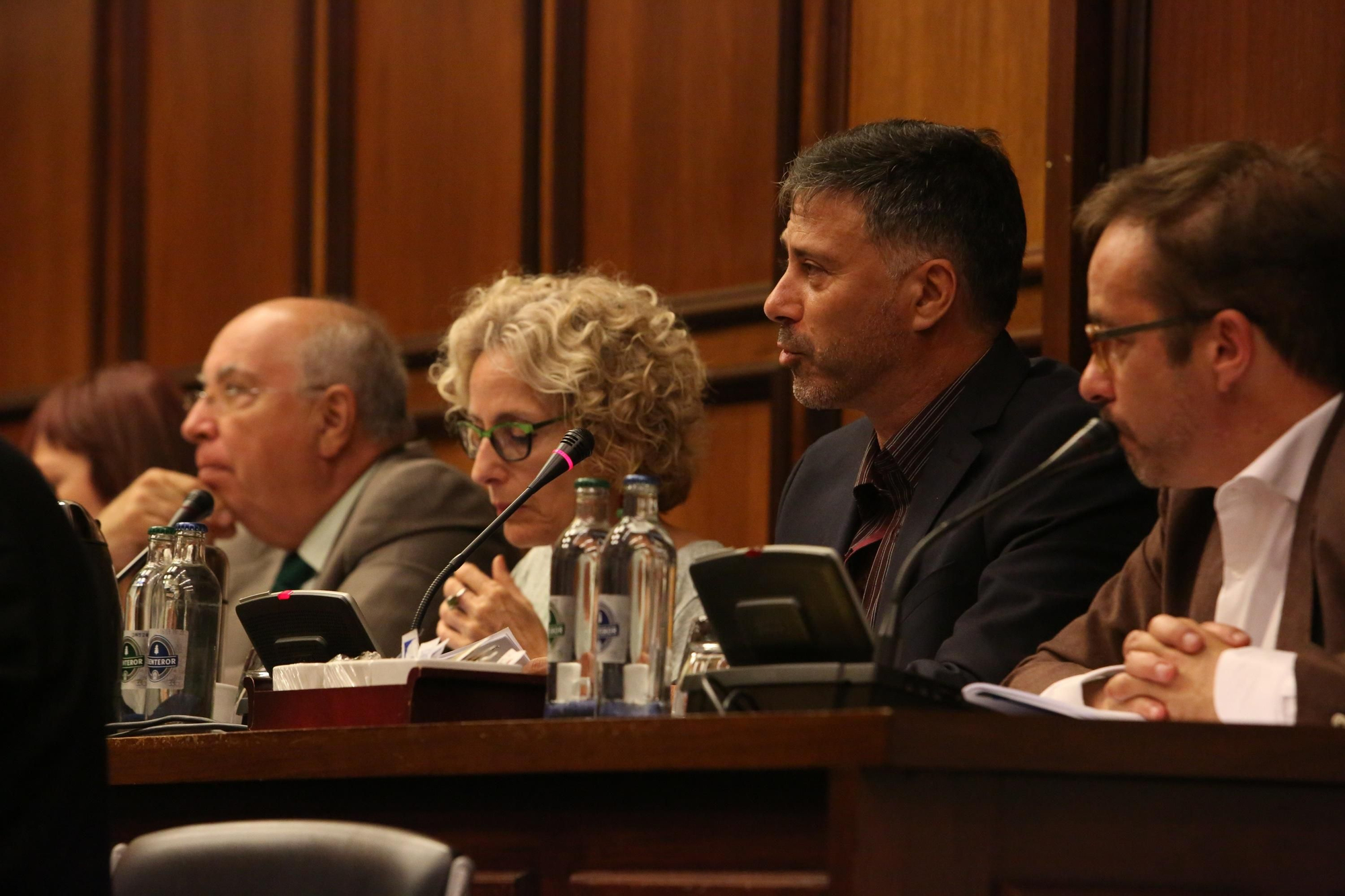 Los consejeros Raúl García Brink (NC), María Nebot y Miguel Ángel Rodríguez (del grupo de los no adscritos)