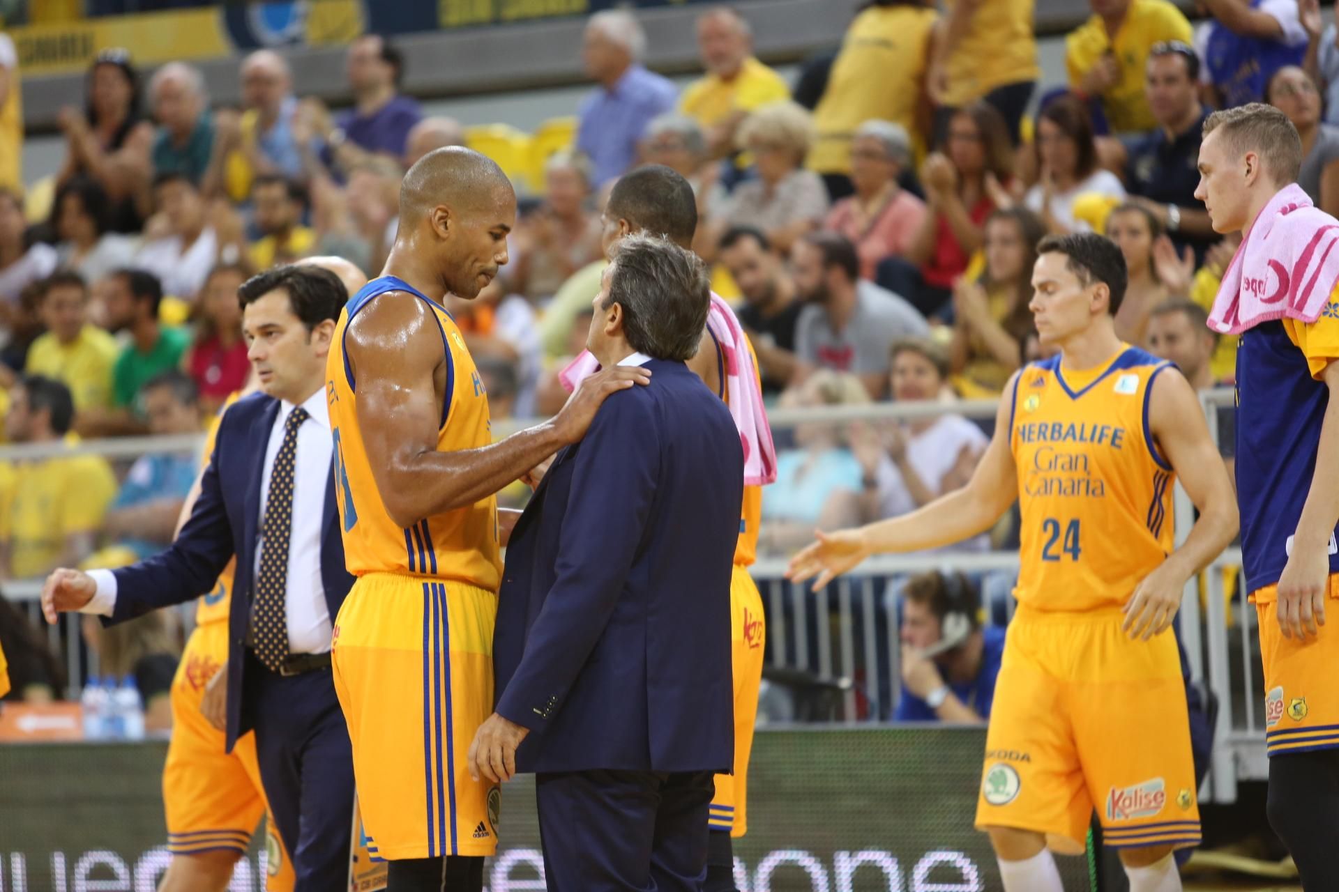 Imágenes del encuentro entre Herbalife Gran Canaria - Iberostar Tenerife. Alejandro Ramos.