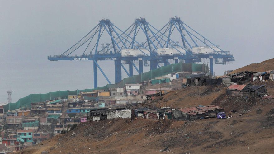 El megapuerto de Chancay inicia oficialmente sus operaciones con entrega de licencia