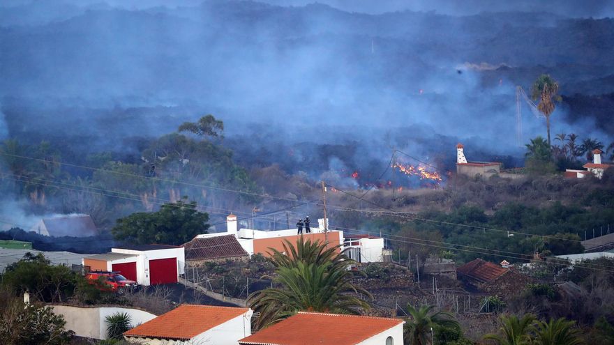 Nuevas evacuaciones en La Palma por el avance de la colada que discurre al noroeste