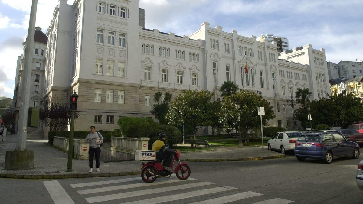 Una empresa de Ferrol, condenada a indemnizar a una empleada por tardar en tramitar el protocolo antiacoso