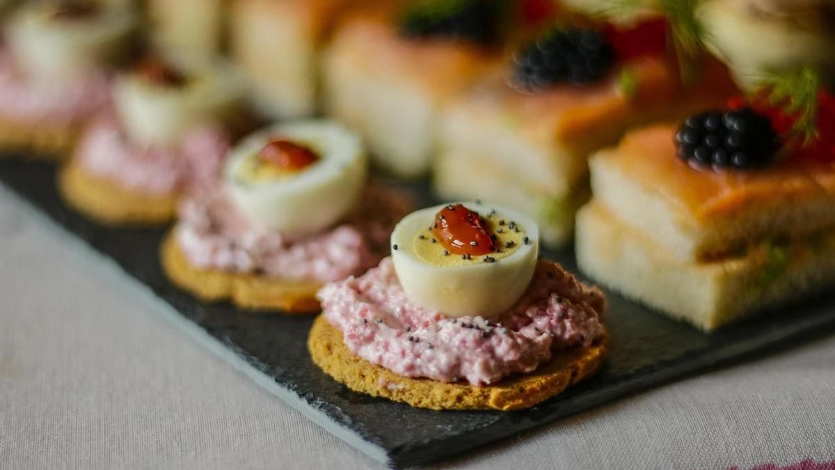 Solo tendrás que cocer los huevos de codorniz durante cuatro minutos