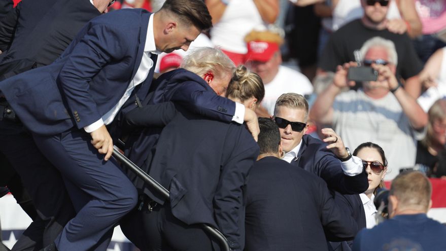 El desquiciado y conspiranoico ruido en redes sociales de quienes quieren usar políticamente el tiroteo contra Trump