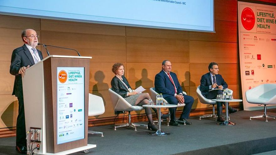 Castilla-La Mancha defiende el estilo de vida mediterráneo y el consumo de vino moderado ante expertos internacionales
