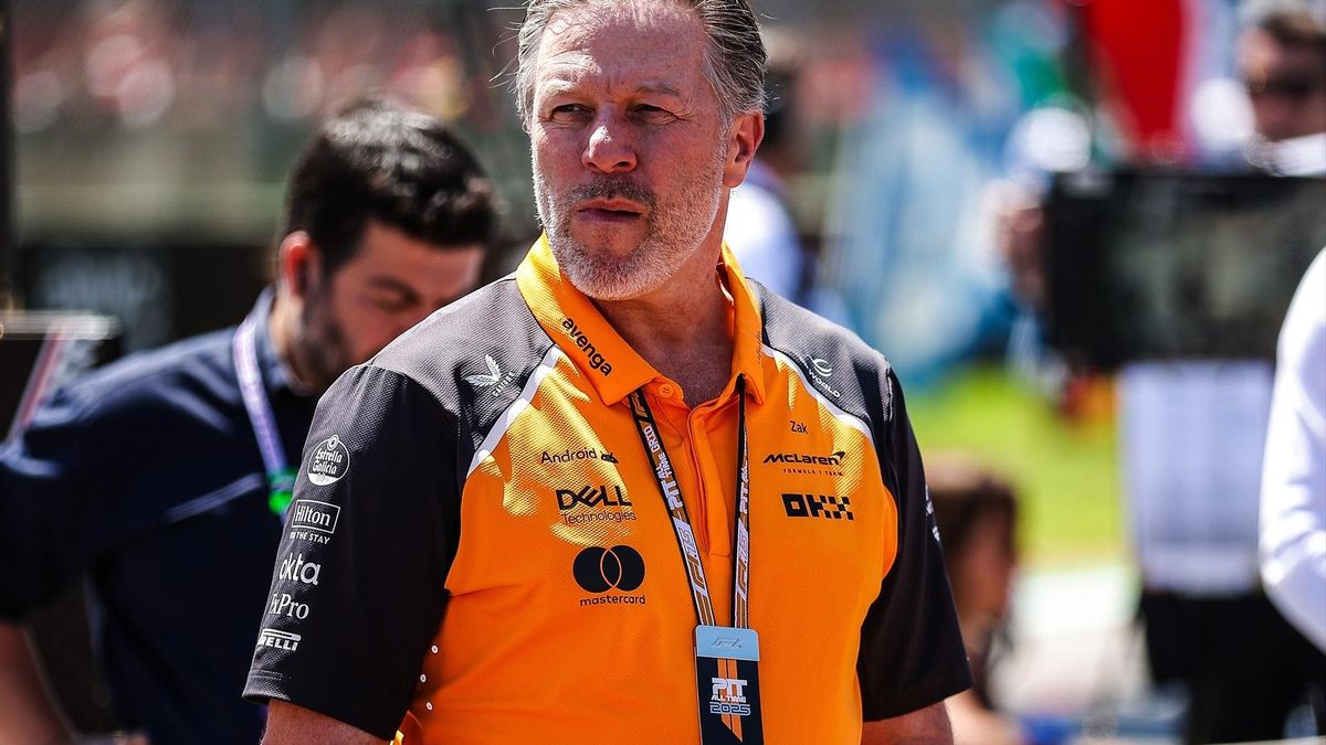 Zak Brown durante el GP de Emilia Romagna de este 2025