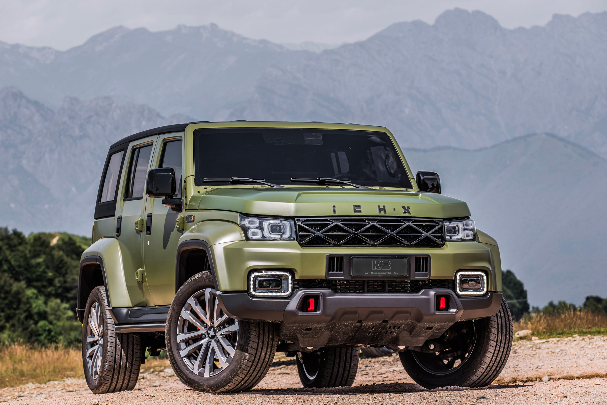 El ICH-X K2 recuerda a los 4x4 tradicionales.