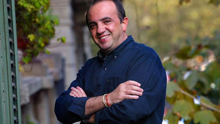 El divulgador José Luis Gallego hablará sobre la contaminación de los océanos en el centro Dinapsis de Cartagena