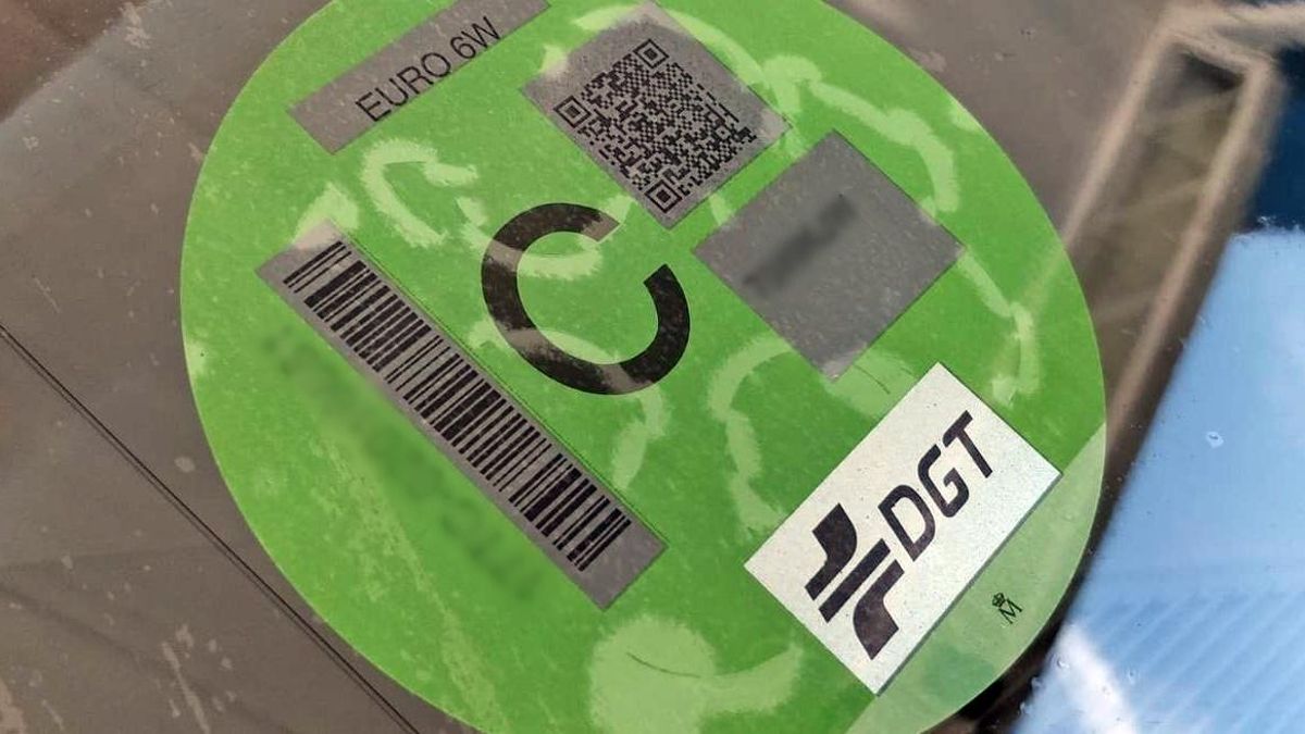 Qué pasa con la etiqueta C en 2026: normas de las ZBE en Madrid y Barcelona