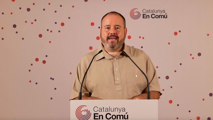 Archivo - El portavoz de los comuns y diputado en el Congreso, Joan Mena, en rueda de prensa