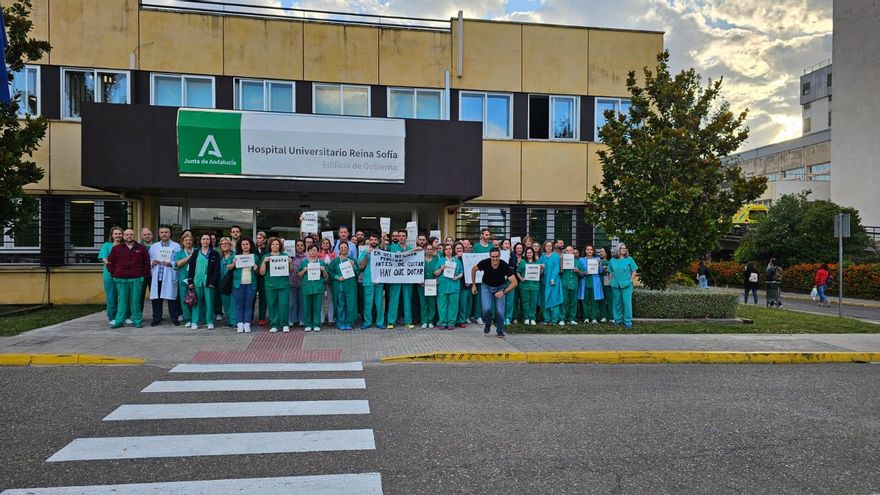 La sanidad cordobesa se "calienta" cuando se cumple un mes de protestas en la UCI del Reina Sofía