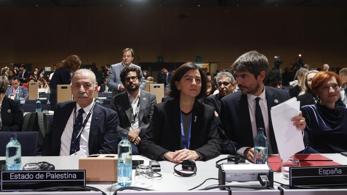 El embajador de Palestina, junto a la delegación española de Mondiacult