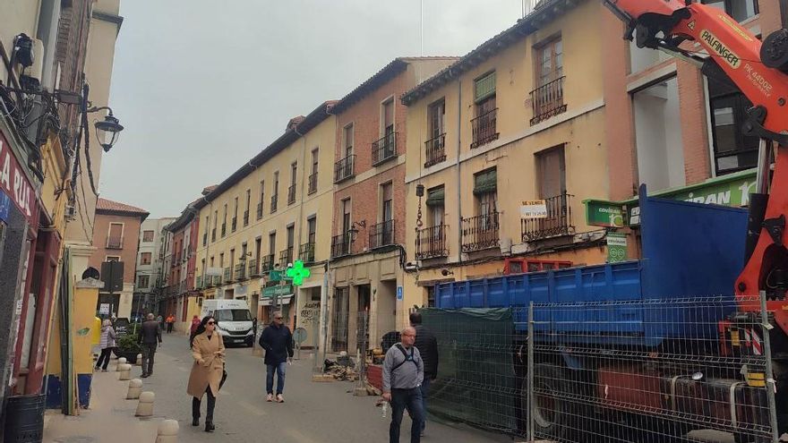 Autorizan el derribo de una casa en La Rúa para una vivienda sobre restos del anfiteatro romano de León