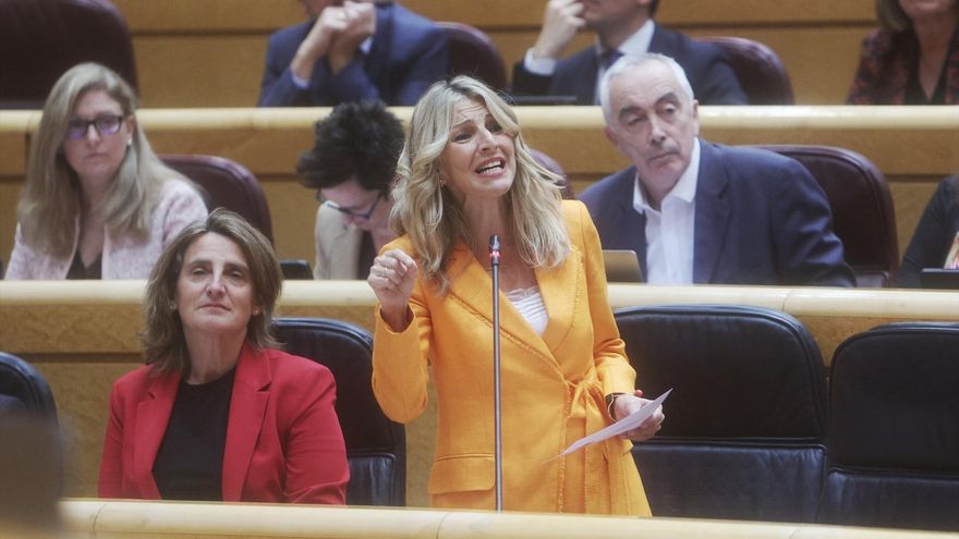 La vicepresidenta segunda del Gobierno, Yolanda Díaz, durante una sesión de control al Gobierno, en el Senado, a 2 de abril de 2024, en Madrid (España).