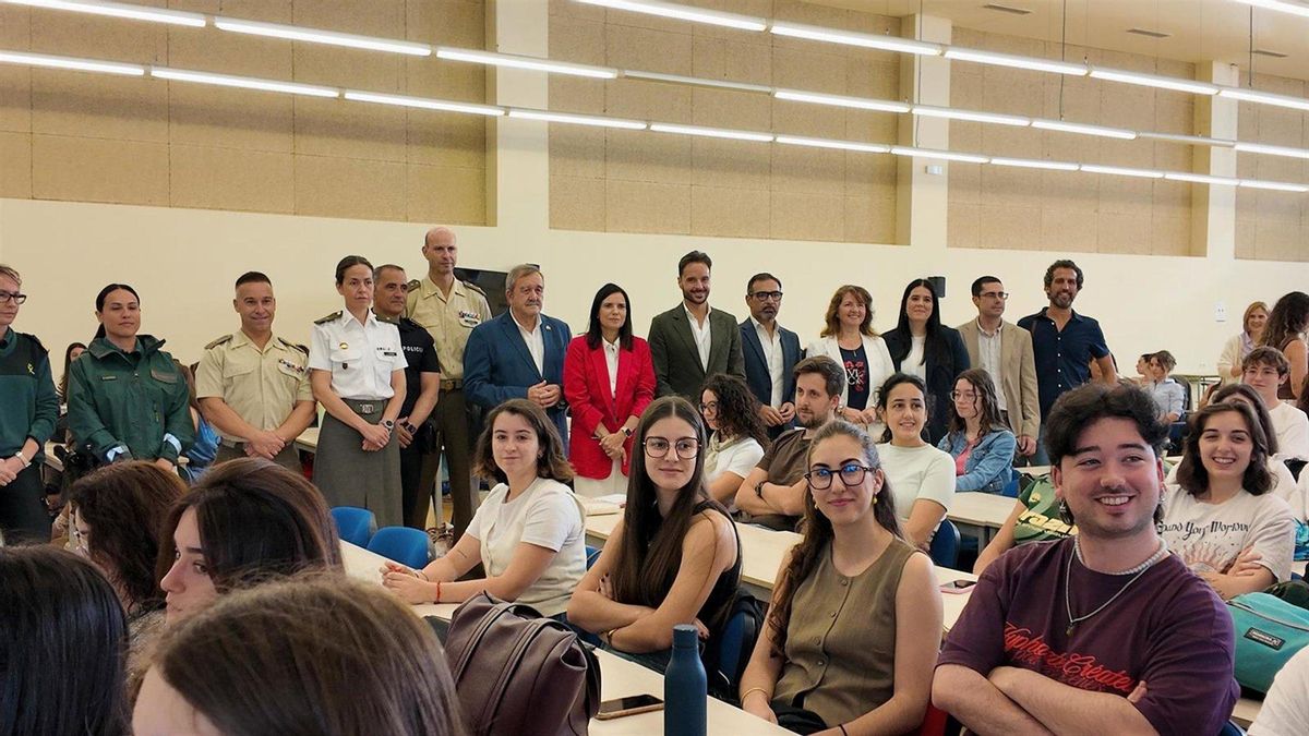 El SAE acerca las oportunidades laborales europeas al alumnado de Veterinaria de la Universidad de Córdoba