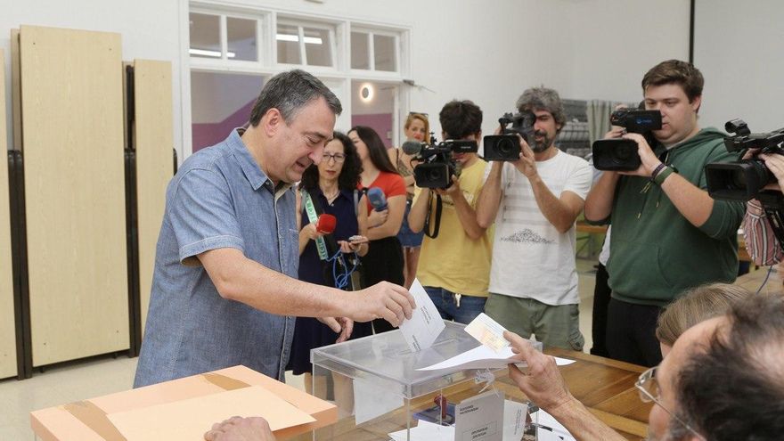 El candidato del PNV, Aitor Esteban