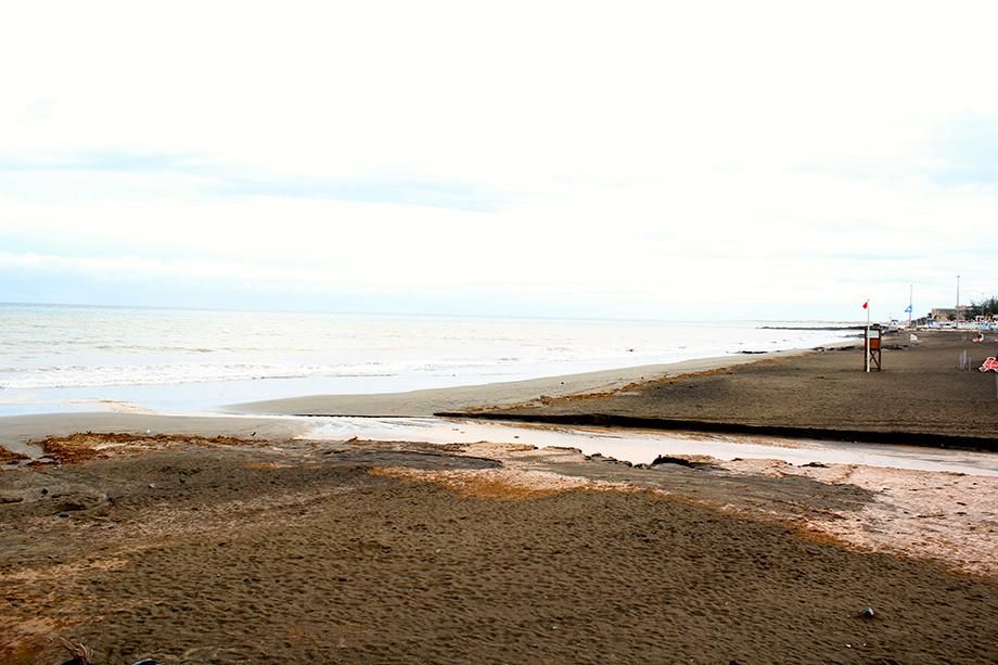 Desembocadura del Barranco en La Playa de San Agustín