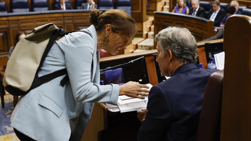 Mónica García entrega a Feijóo y Abascal el informe de un médico sobre "el horror" en Gaza