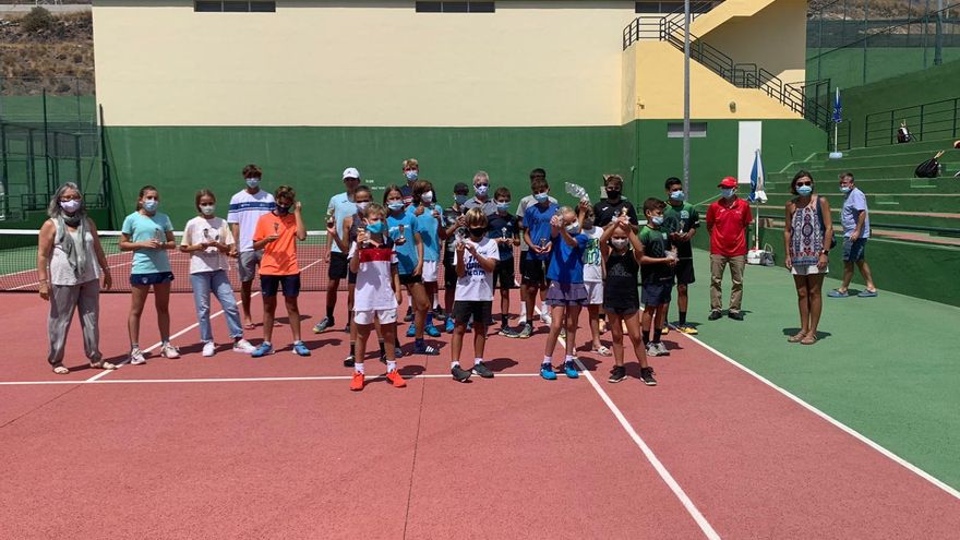 Nueva cita con la cantera del tenis tinerfeño en el Círculo de Amistad